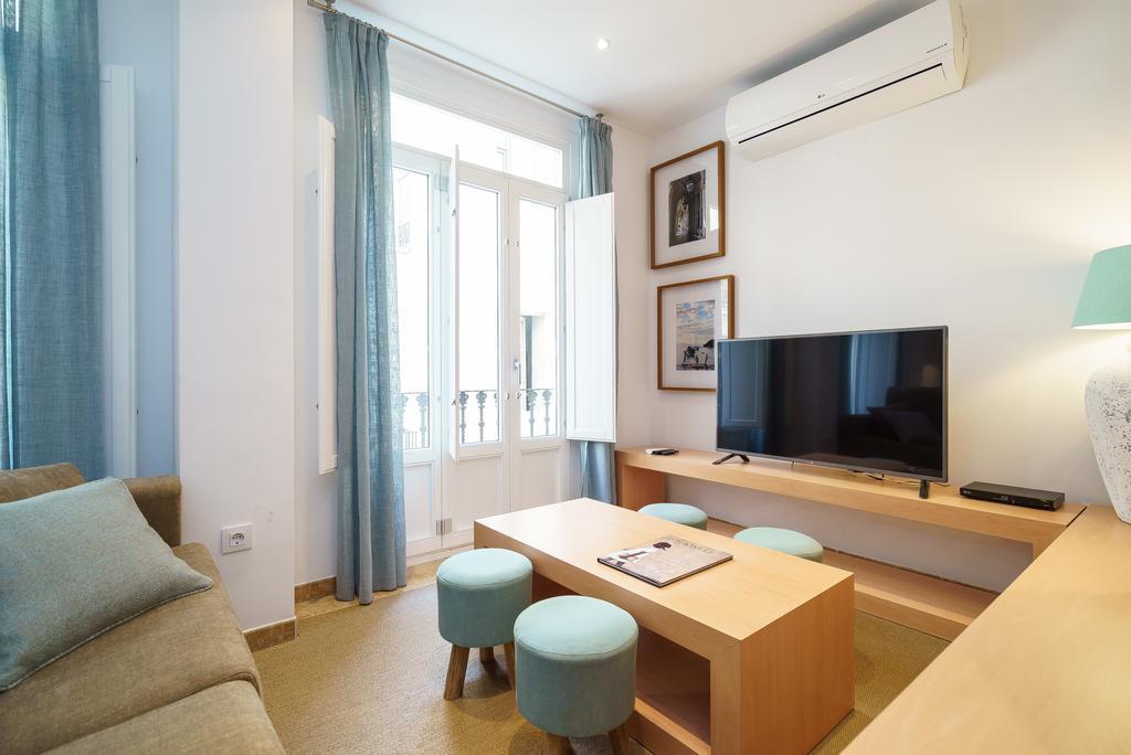 Flatsforyou Mercat Apartament *